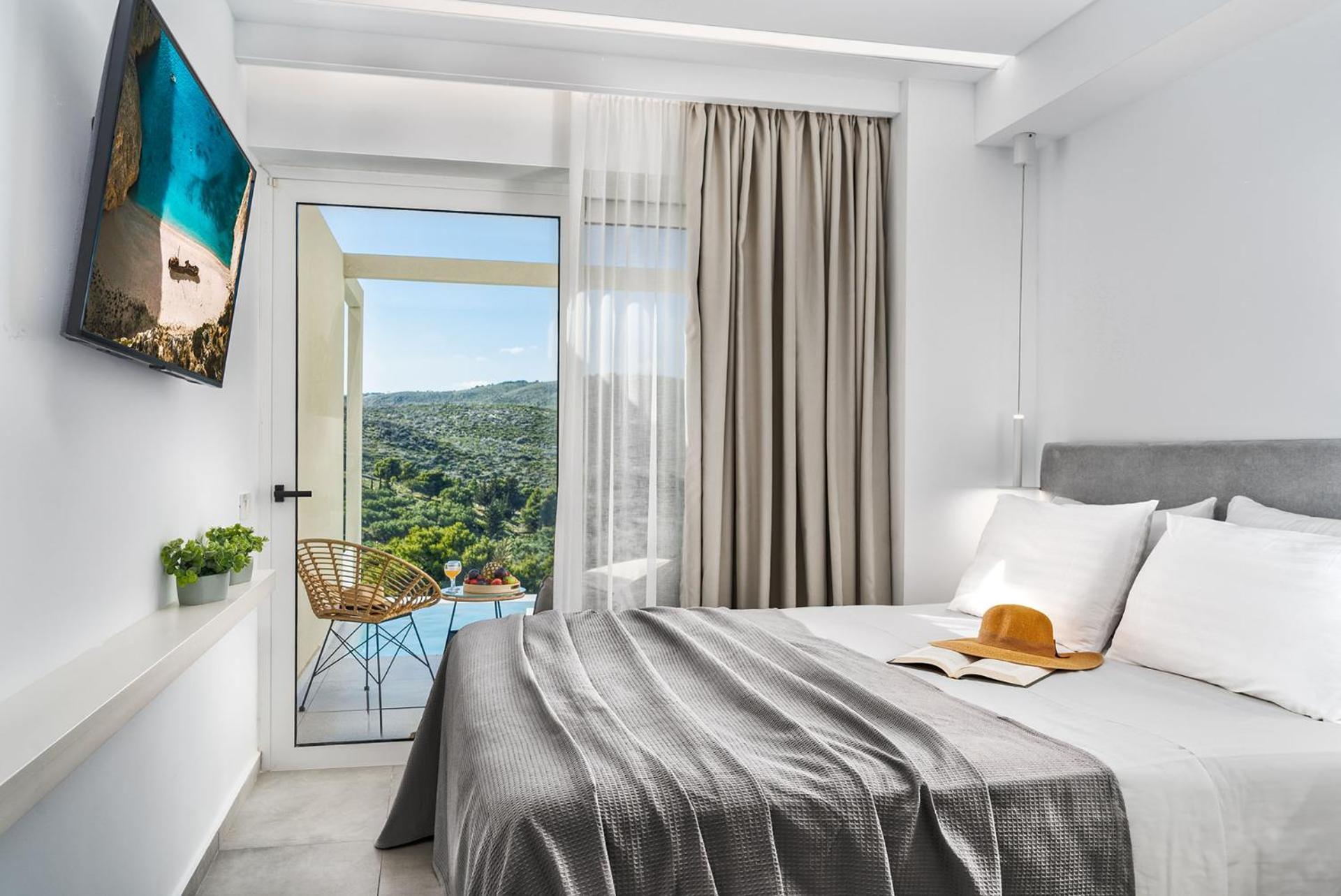 Myzith Luxury Suites Keri Bagian luar foto