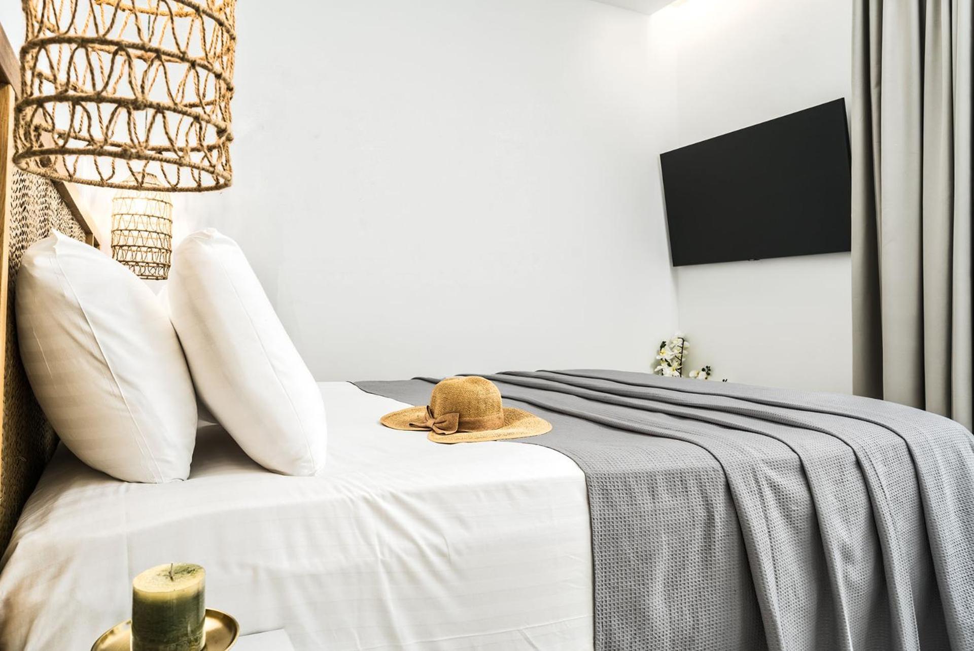 Myzith Luxury Suites Keri Bagian luar foto