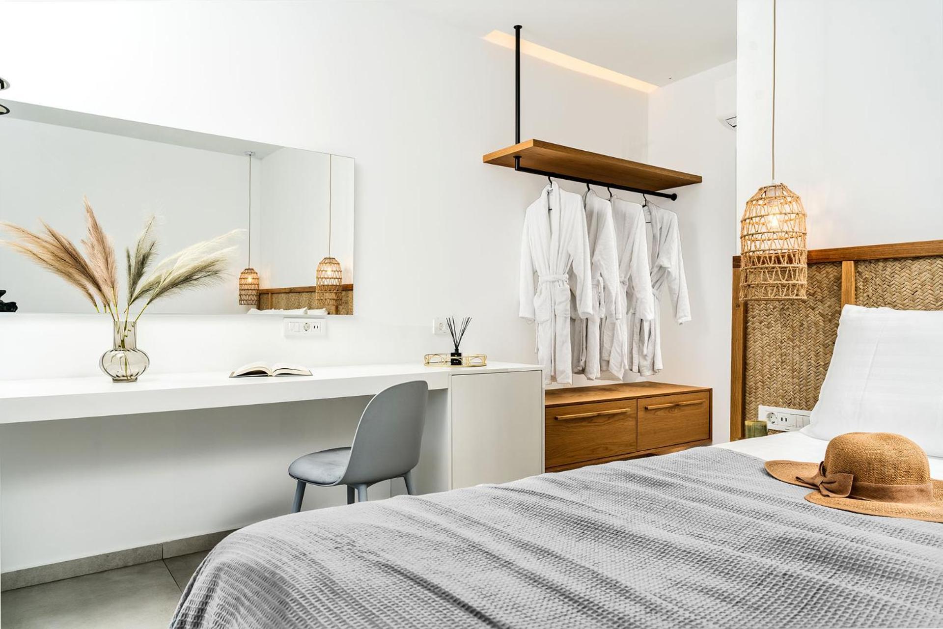 Myzith Luxury Suites Keri Bagian luar foto