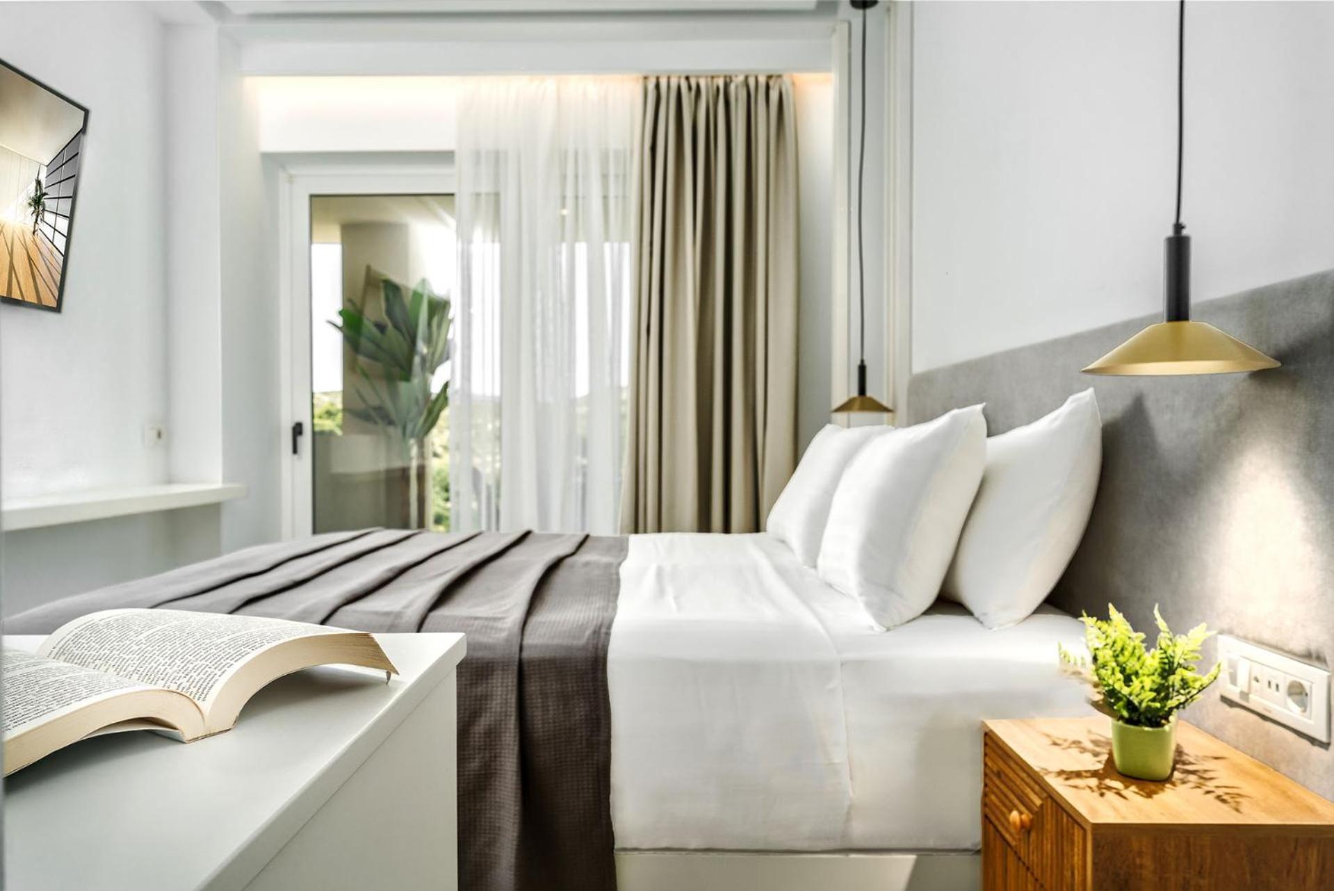 Myzith Luxury Suites Keri Bagian luar foto