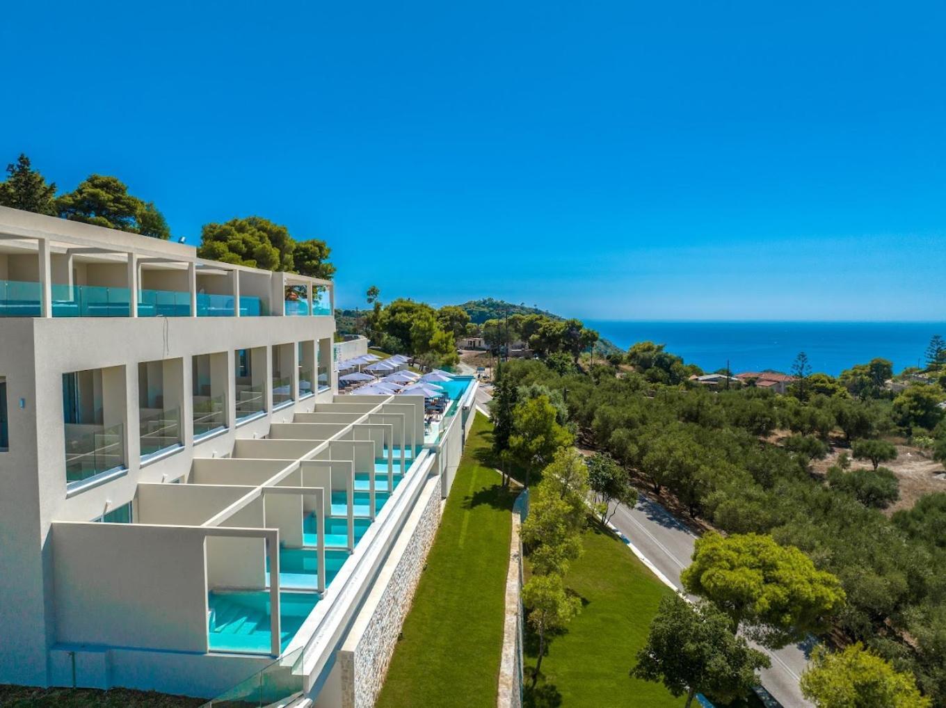 Myzith Luxury Suites Keri Bagian luar foto