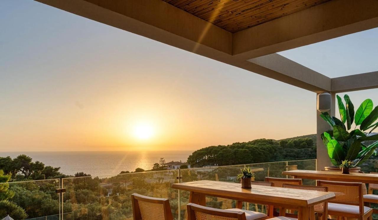 Myzith Luxury Suites Keri Bagian luar foto